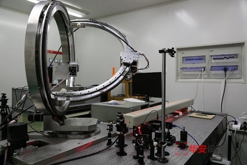 光學元件的角分辨激光散射損耗測量裝置
